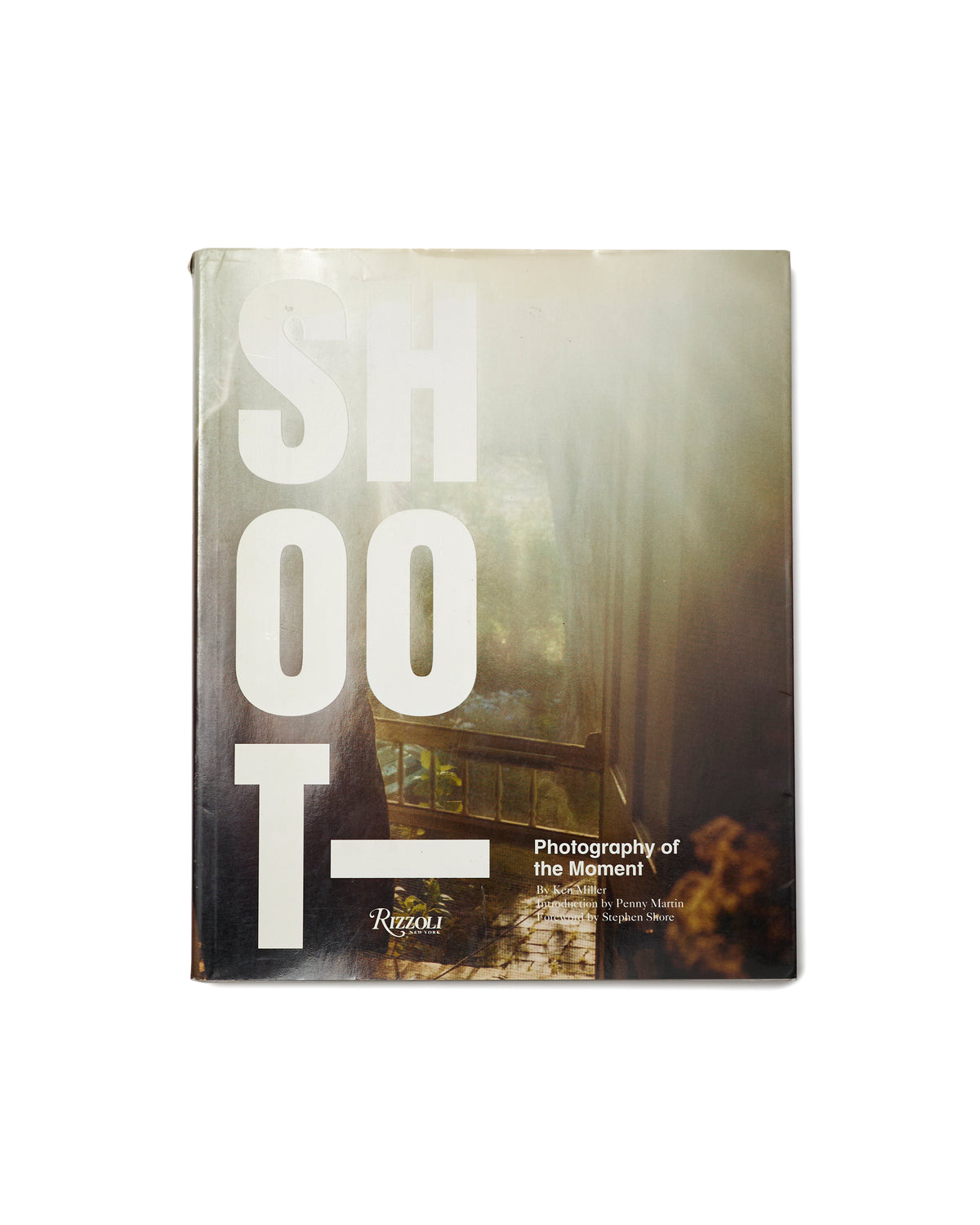 Shoot: photography of the moment – PLATEAU STUDIO