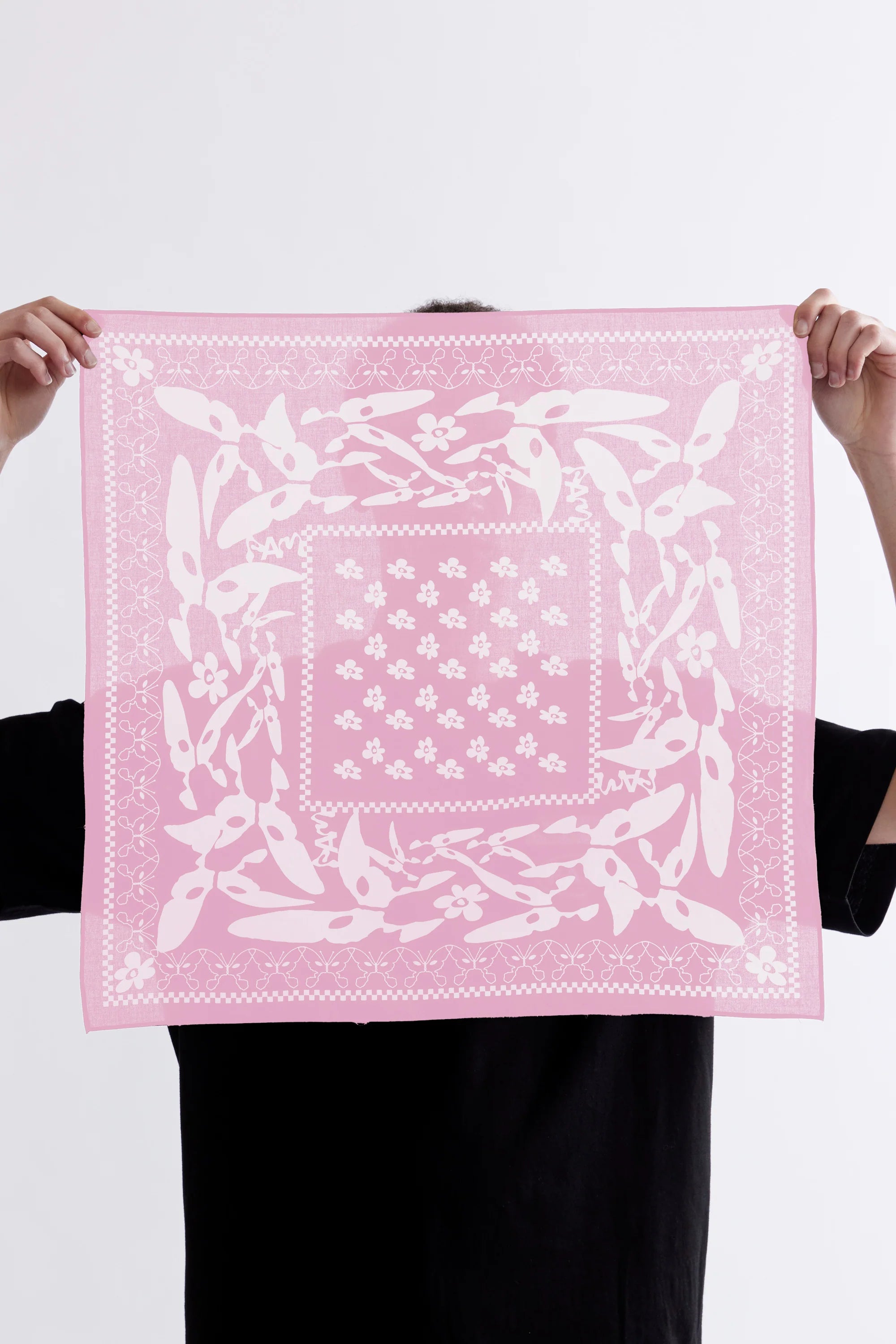 KALEIDOSCOPE OF BUTTERFLIES BANDANA - PINK FA