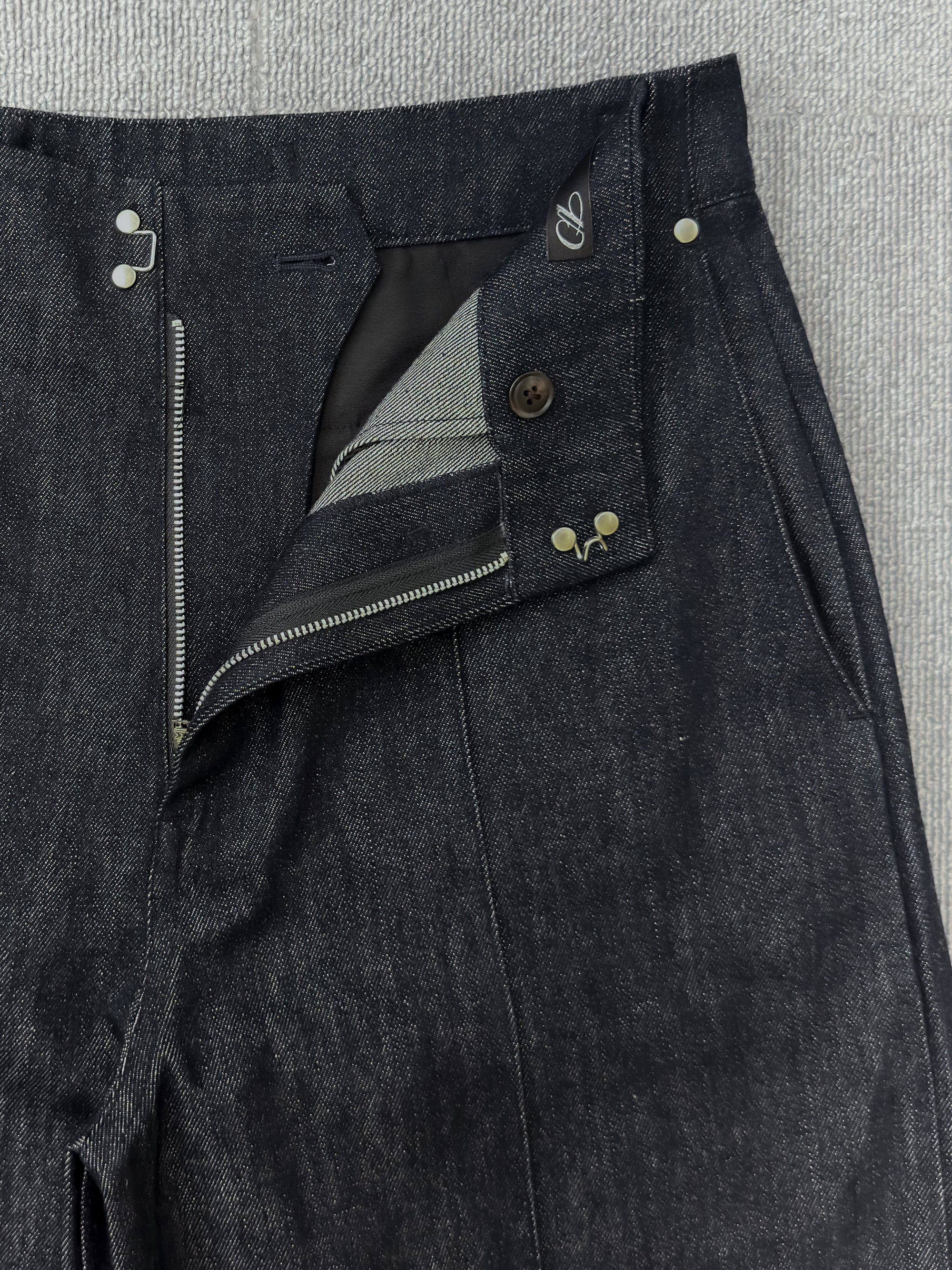 10SS TYPE1 STRAIGHT-LEG JEANS