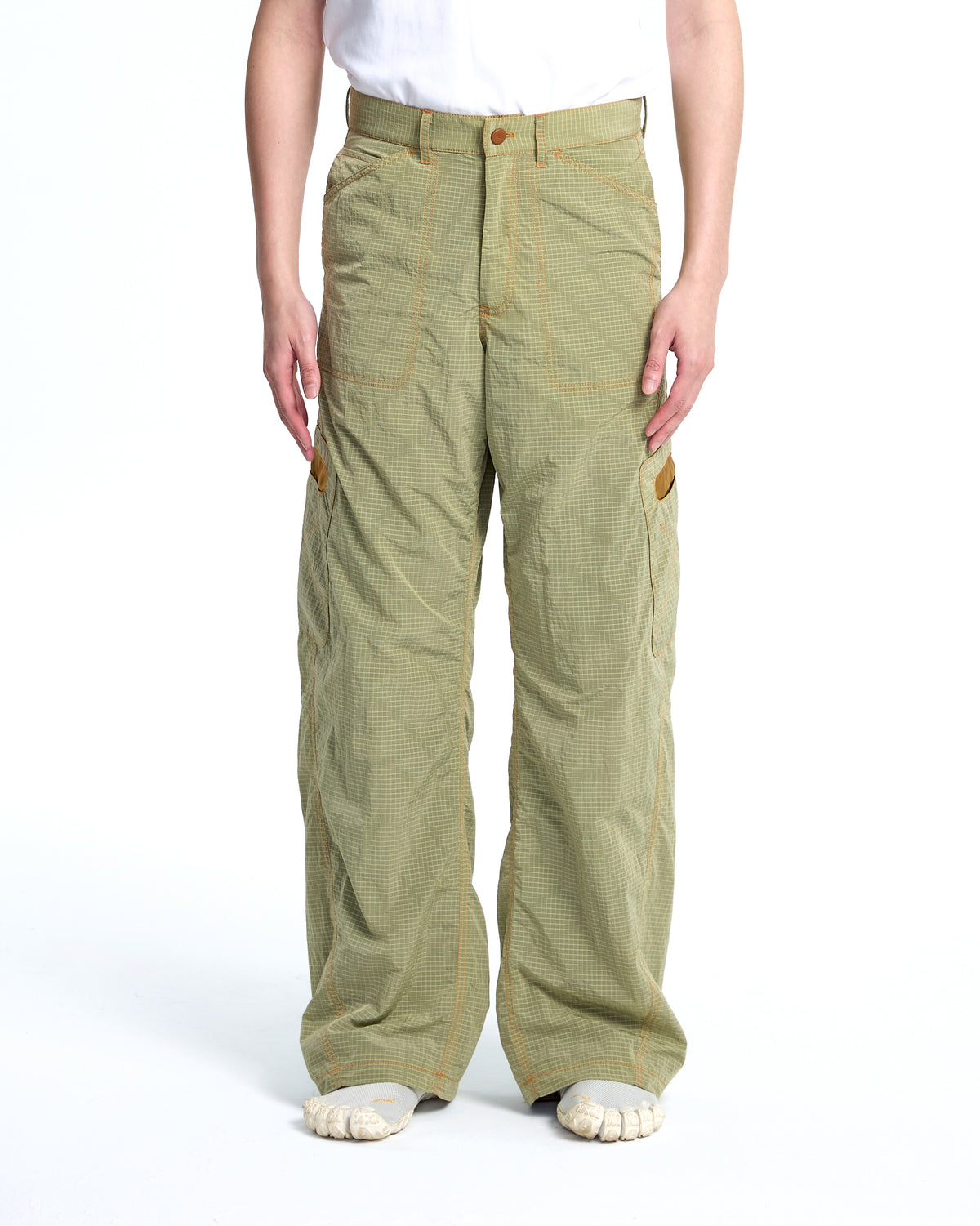 Draft nylon pants
