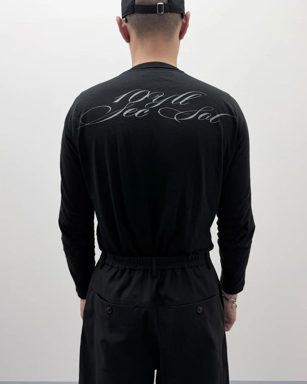 1ds CURSIVE LOGO SKINNY LS TEE