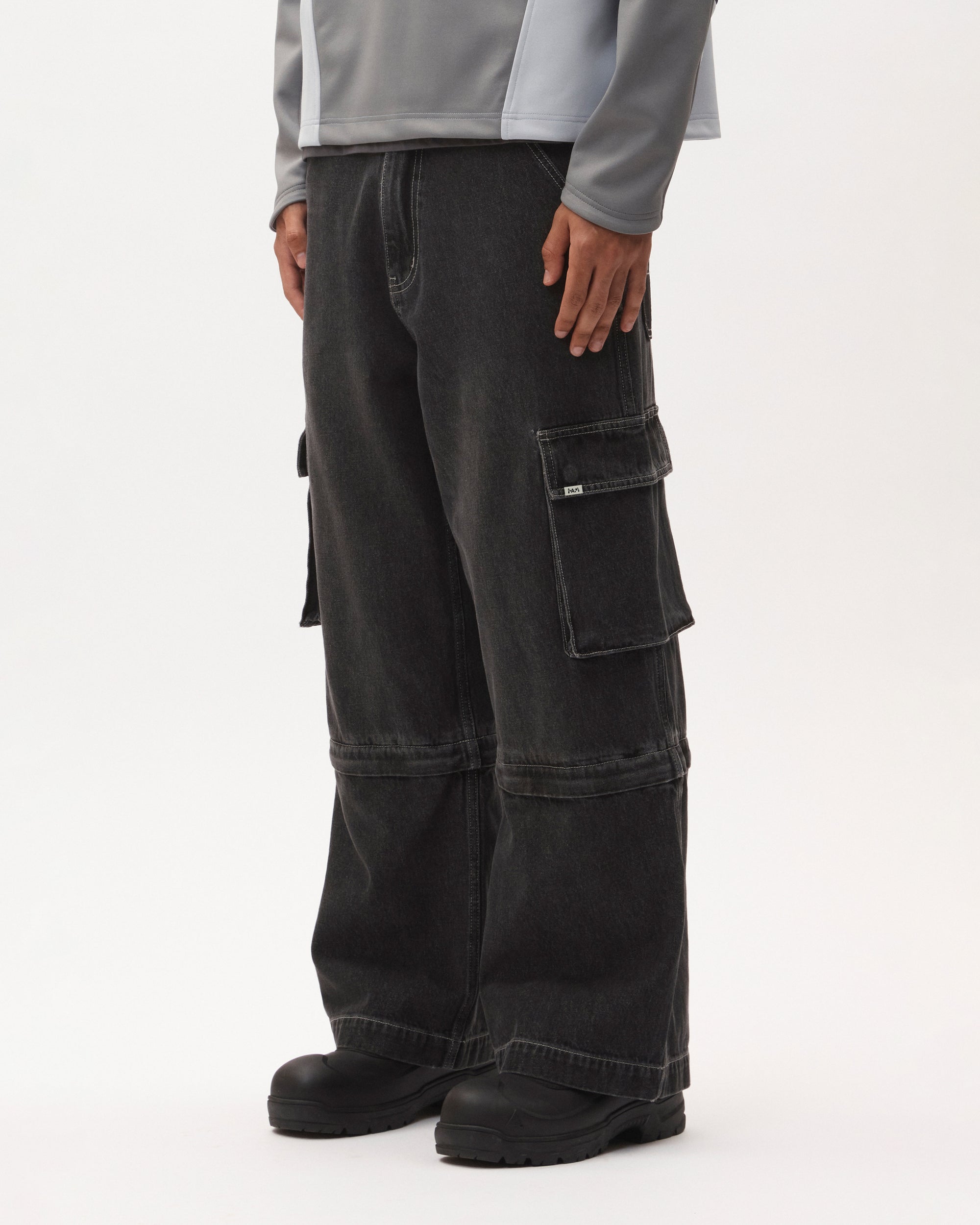 RATCHET WIDE LEG JEANS