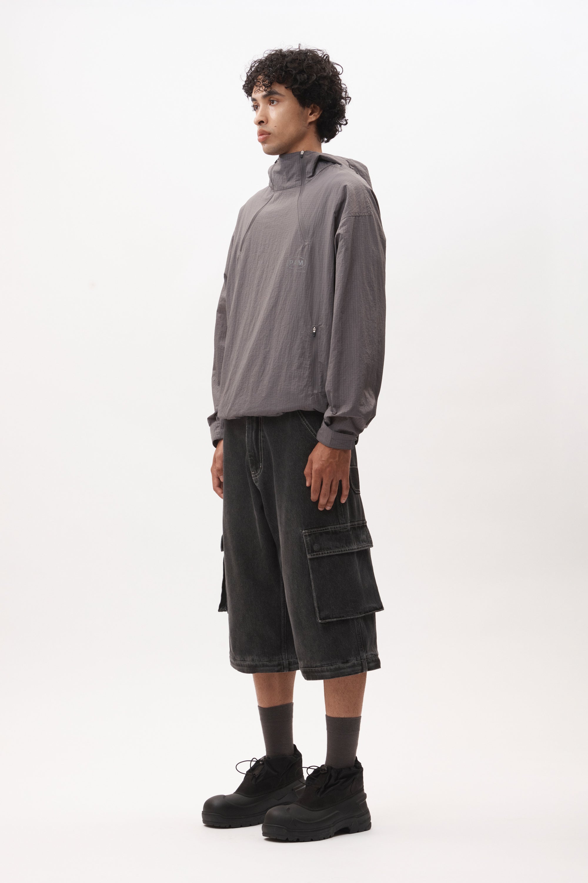 RATCHET WIDE LEG JEANS