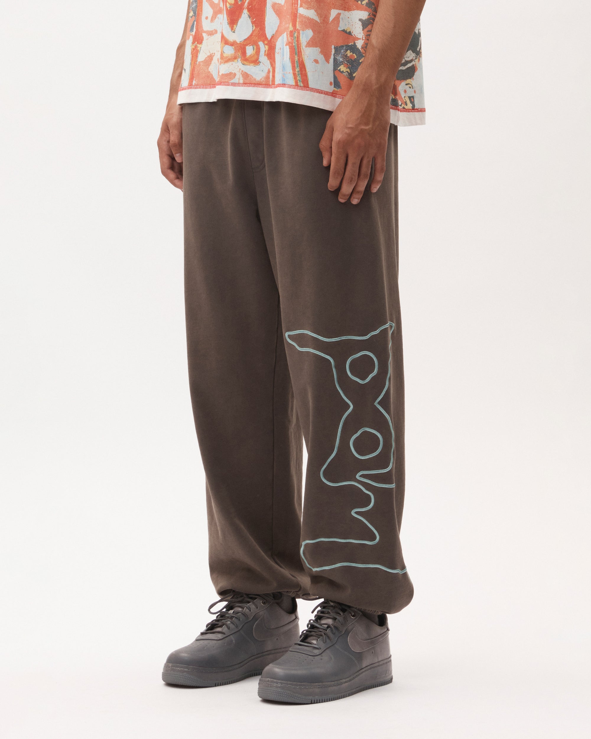 SAND SCRIPT SWEATPANT