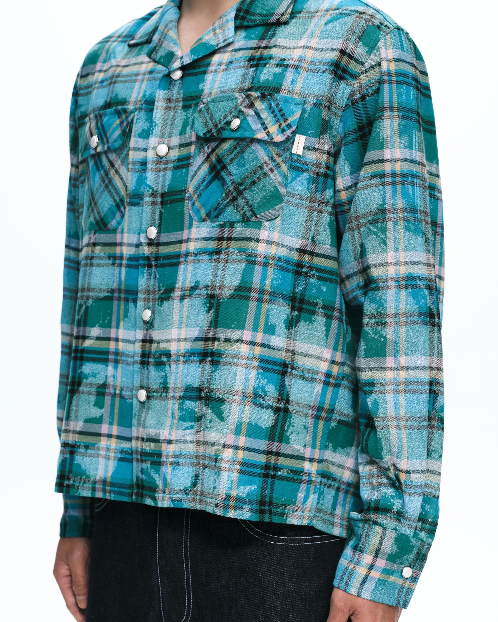 Hand bleach l/s shirt