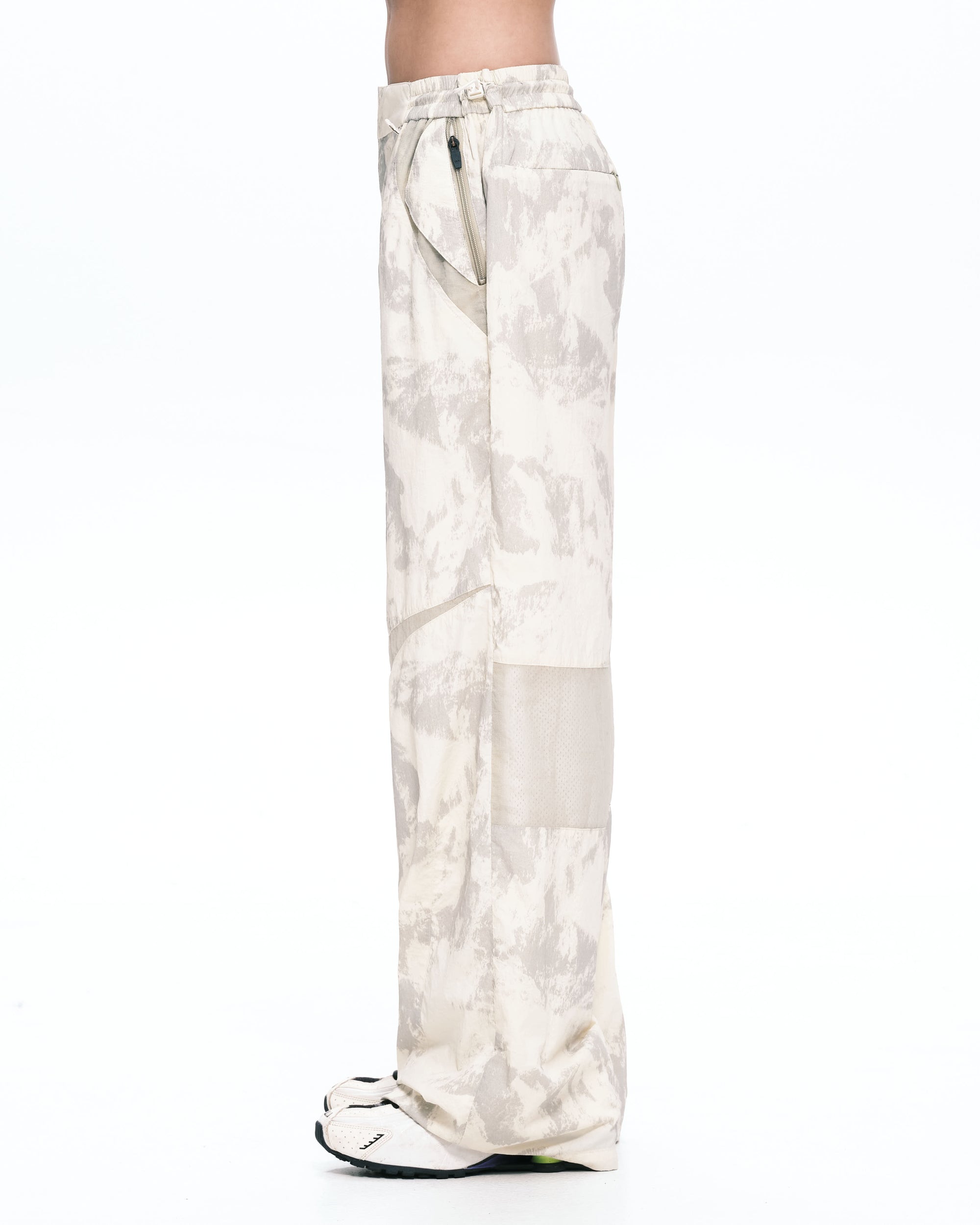 Snowy pants
