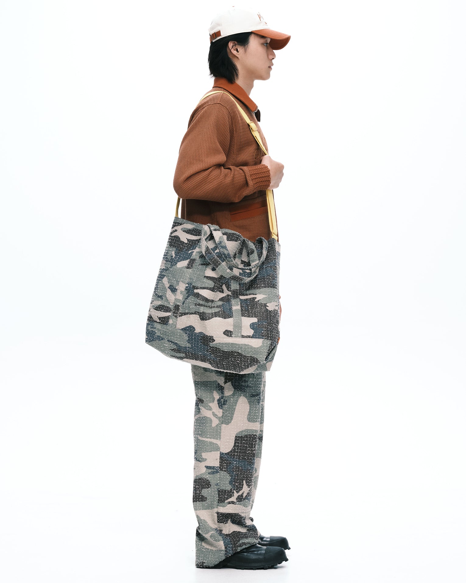 Stripe tote camo