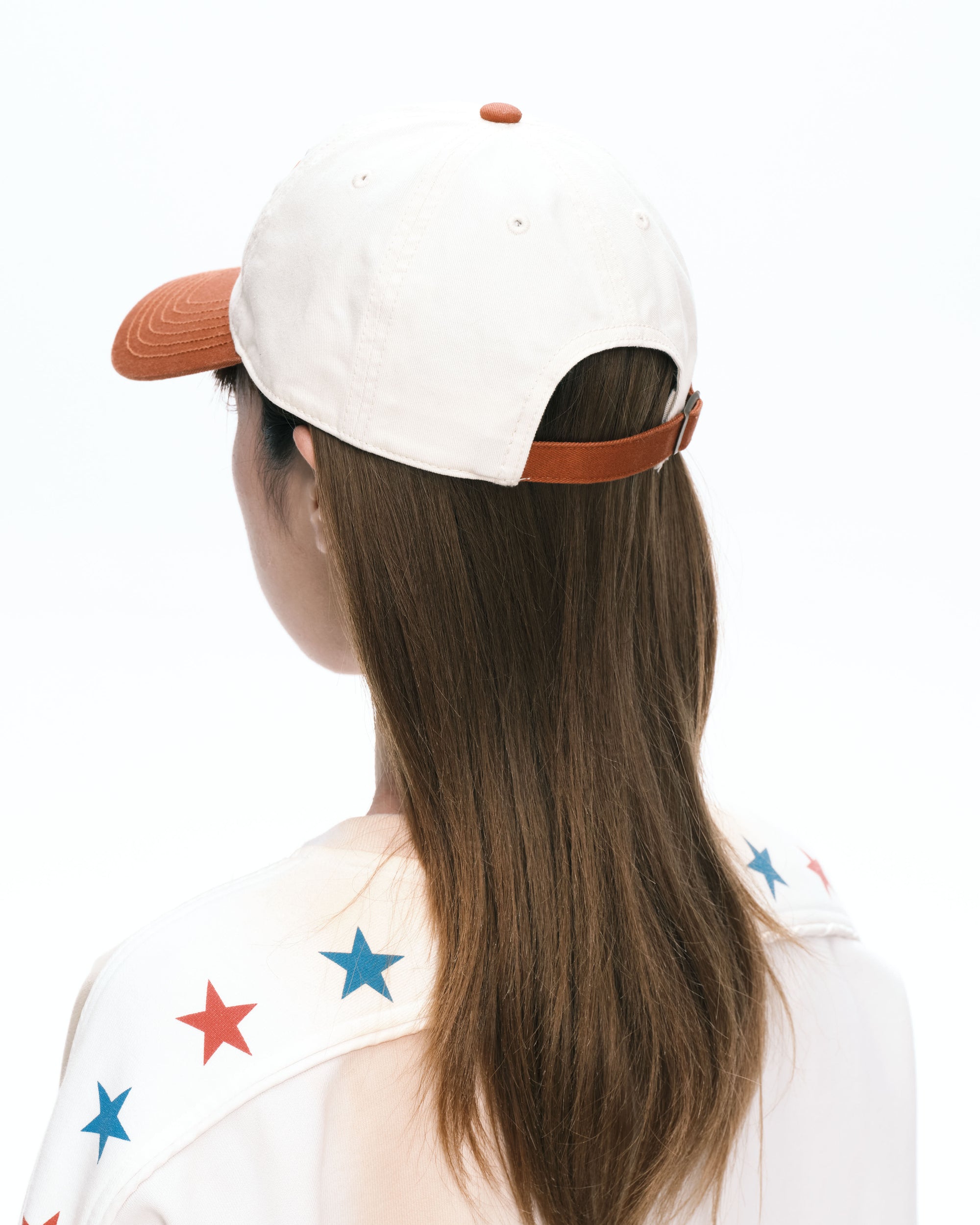 Logo cap