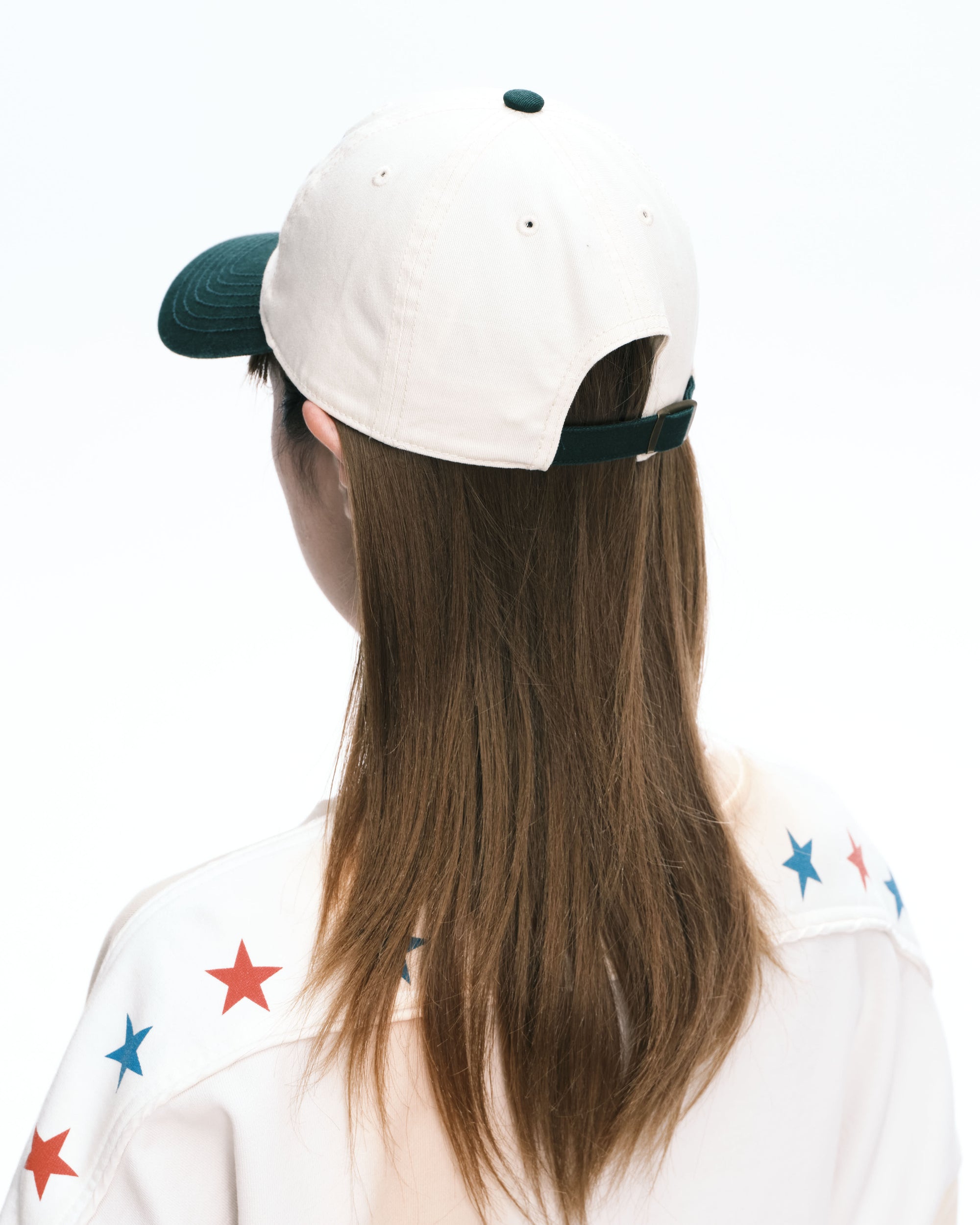 Logo cap