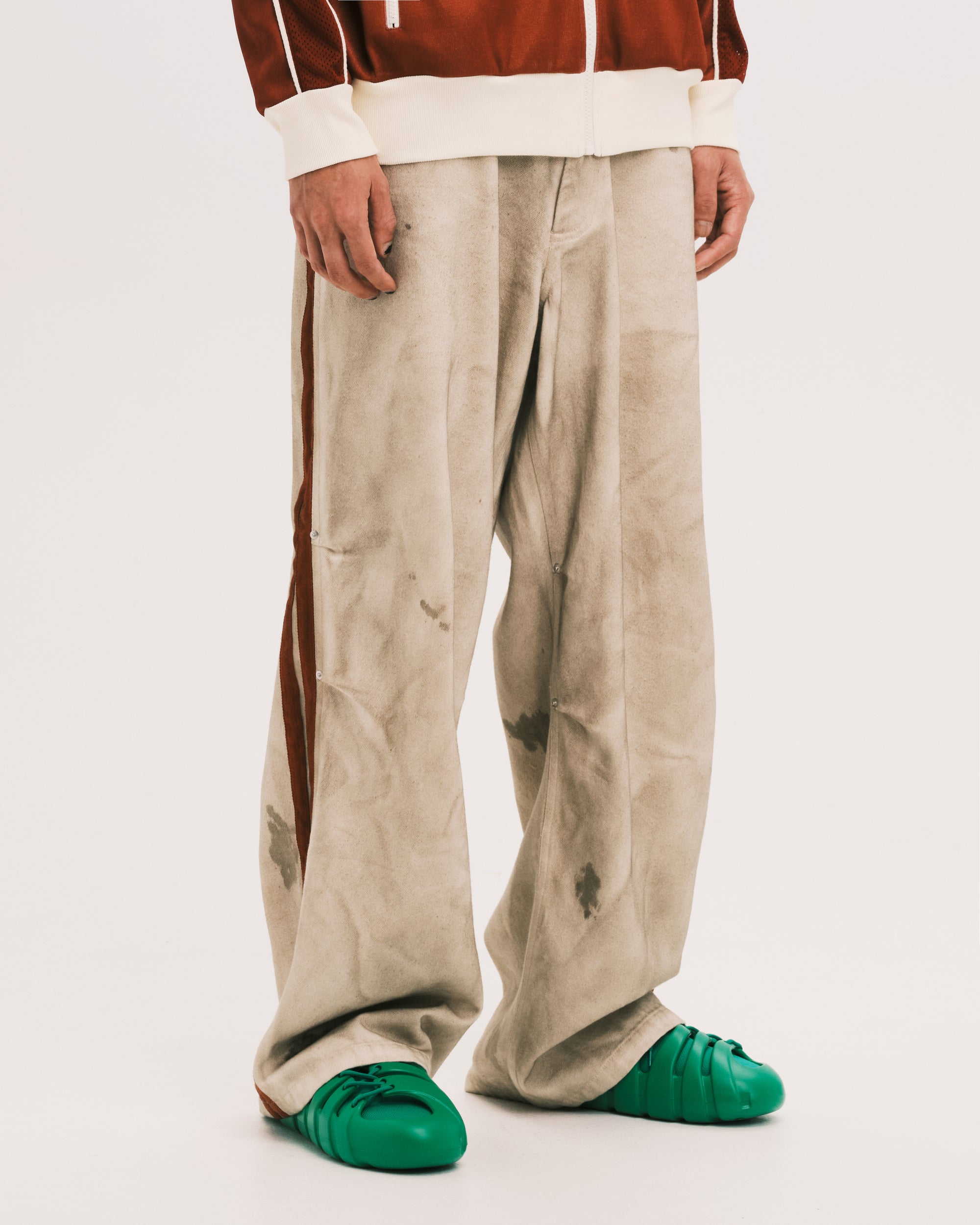 Side line dirty pants