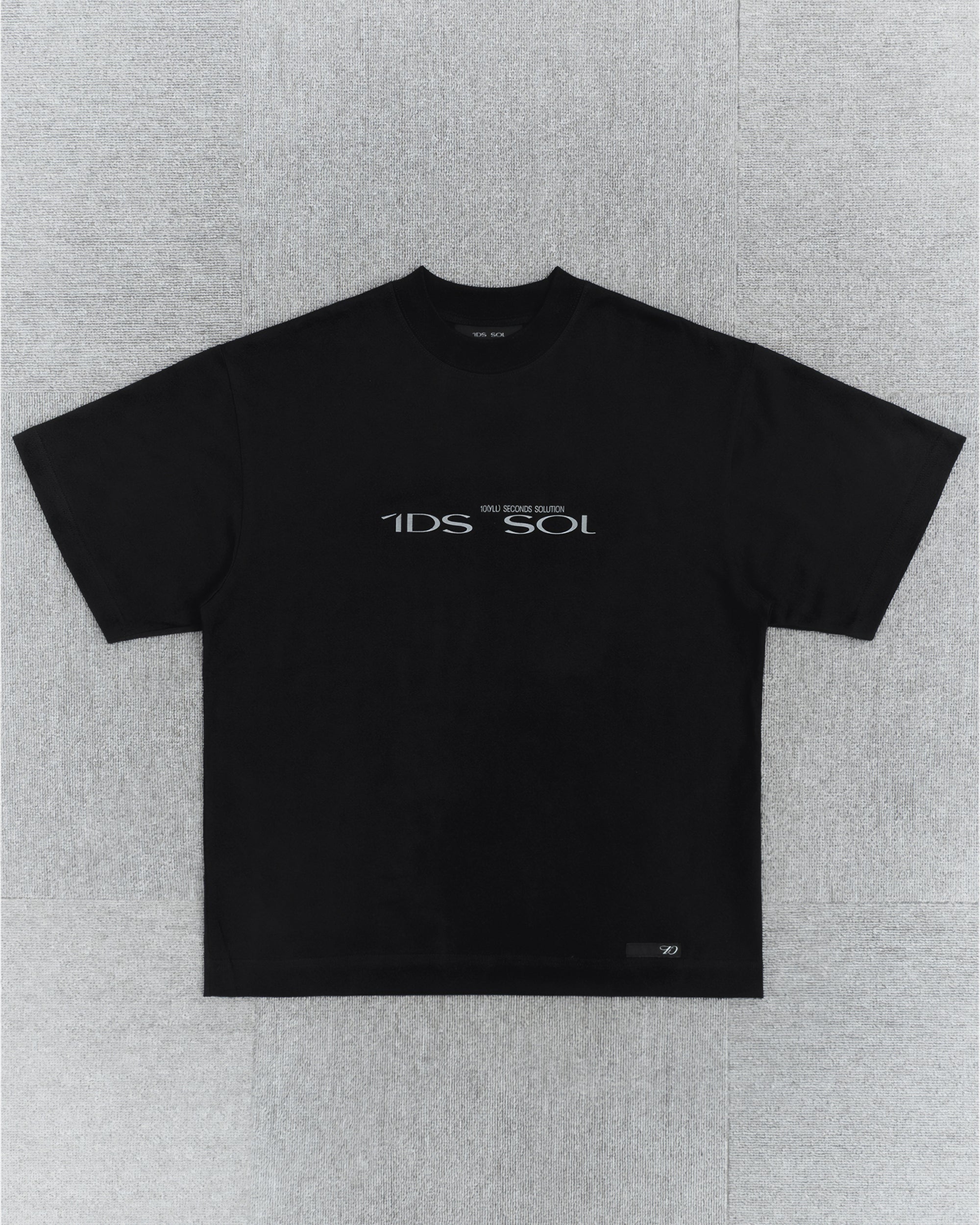10SS 25LOGO BOXY TEE (Black)