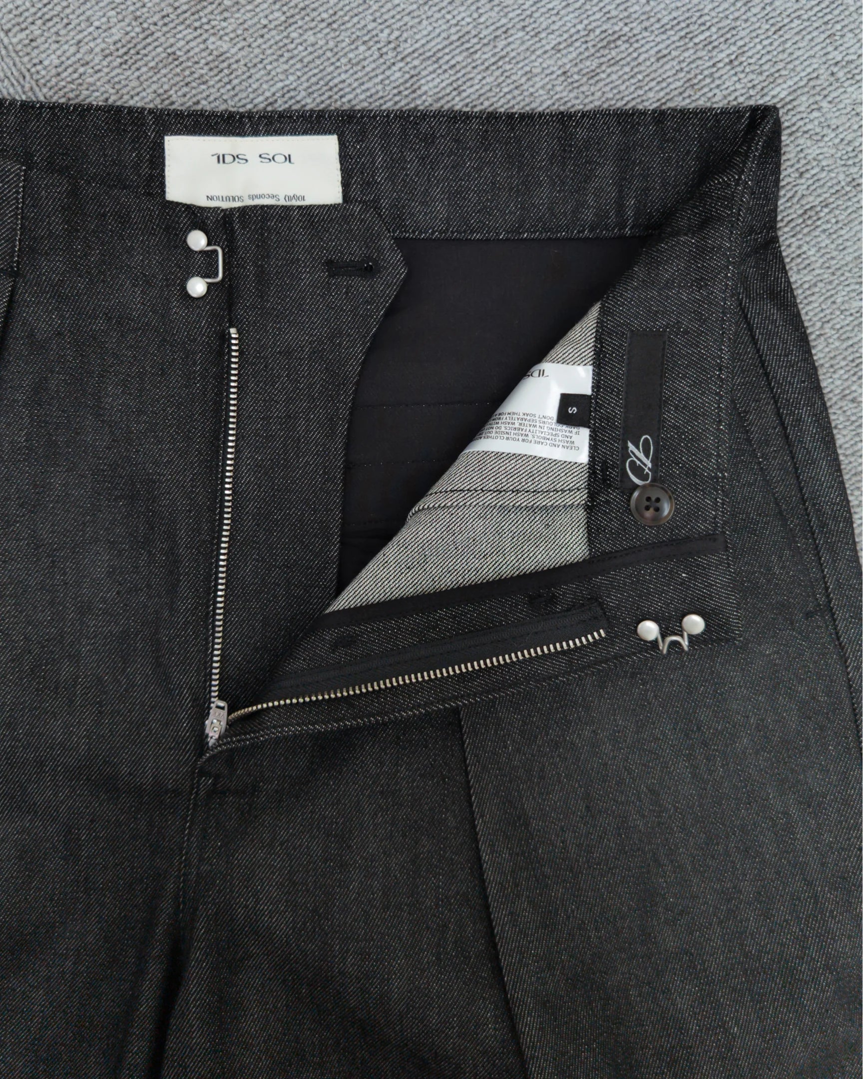 1ds TYPE1 PLEATS JORTS